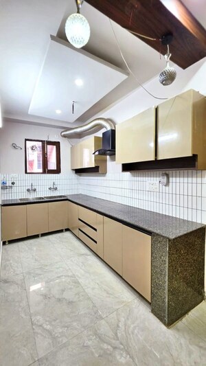 Kitchen in 3 BHK Builder Floor at Pir Machalla – for Sale