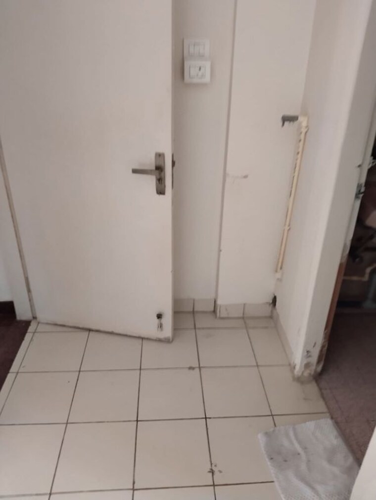Bathroom, santacruz west 3 Bedroom 1500 Sq.Ft. Apartment In Santacruz West Mumbai 10681515
