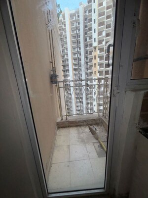 Bathroom in 3 BHK Apartment at Mahagun Mywoods, Sector 16c Greater Noida – for Sale