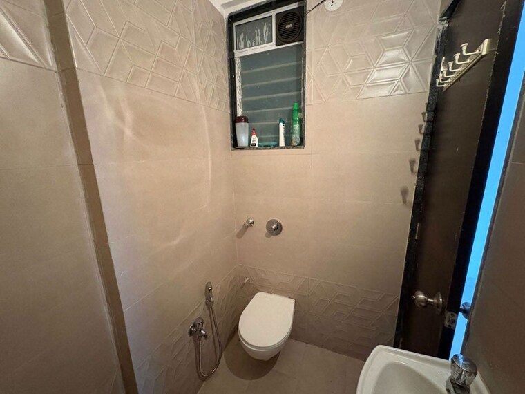 Bathroom, dgs-sheetal-tapovan 3 Bedroom 785 Sq.Ft. Apartment In Malad East Mumbai 10681532