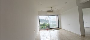 Room in 2 BHK Apartment at Kanakia Silicon Valley, Powai – for Rent