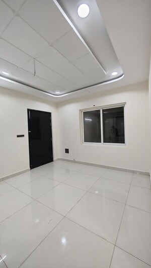 Room in 3 BHK Apartment at Candeur Crescent, Serilingampally – for Rent
