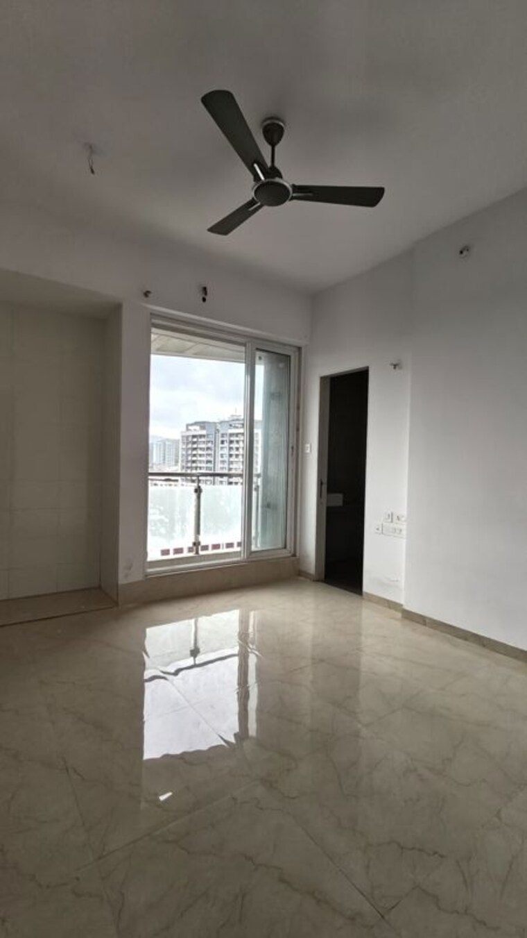 Master Bedroom, rosa-manhattan 3 Bedroom 1100 Sq.Ft. Apartment In Ghodbunder Road Thane 10681585