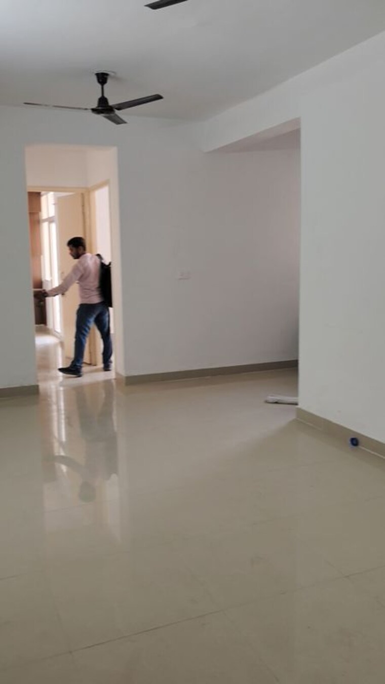 Room, landmark-the-homes-81 2 Bedroom 665 Sq.Ft. Apartment In Sector 81 Gurgaon 10677922