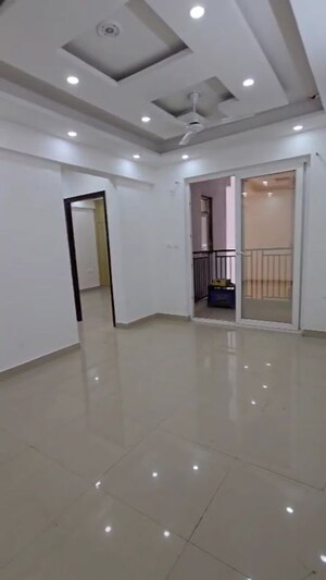 Room in 2.5 BHK Apartment at Ratan Pearls, Sector 16 Greater Noida – for Sale