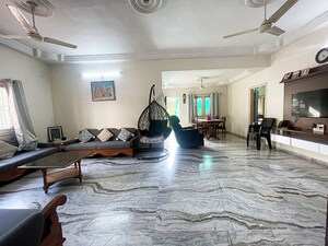Gym in  Showroom at Sabarmati – for Sale