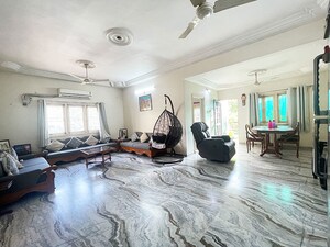 Gym in  Showroom at Sabarmati – for Sale