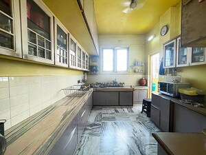 Kitchen in  Showroom at Sabarmati – for Sale