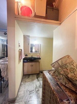 Kitchen in  Showroom at Sabarmati – for Sale