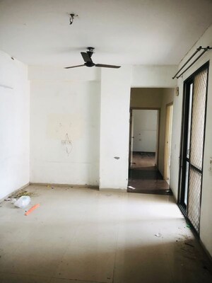 2 BHK Apartment For Sale in OP Floridaa, Sector 82