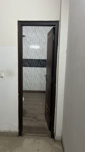 Building Lobby in 3 BHK Independent House at RWA Apartments Sector 19, Sector 19 – for Sale