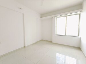 Room in 3 BHK Apartment at 38 Park Majestique, Undri – for Rent