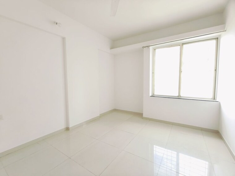 Room, 38-park-majestique 3 Bedroom 13000 Sq.Ft. Apartment In Undri Pune 10681626