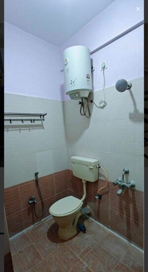 Bathroom in 2 BHK Apartment at B.M. Shoma Paradise, Brookefield – for Rent