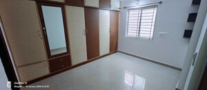 Room in 2 BHK Apartment at B.M. Shoma Paradise, Brookefield – for Rent