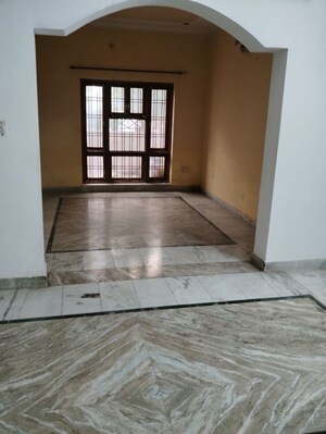Room in 2 BHK Villa at Milan Tower, Adil Nagar – for Rent