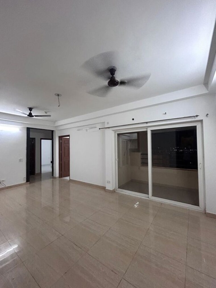 Living Room, purvanchal-royal-city-ii 3 Bedroom 1725 Sq.Ft. Apartment In Chi V Greater Noida Greater Noida 10681657