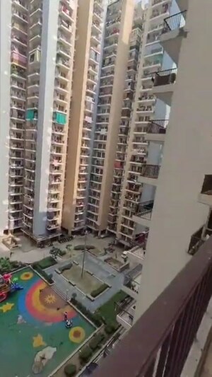 2.5 BHK Apartment For Sale in Panchsheel Greens, Sector 16 Greater Noida