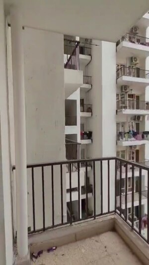 Balcony in 2.5 BHK Apartment at Panchsheel Greens, Sector 16 Greater Noida – for Sale