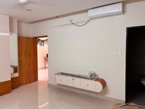 3 BHK Apartment For Rent in SRR Sriram River View, Narsingi