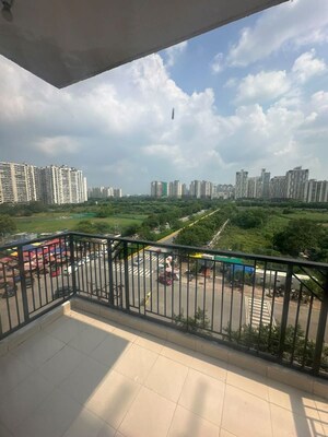 3 BHK Apartment For Rent in Skytech Matrott, Sector 76