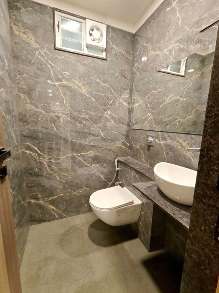 Bathroom, shivalaya-someshwar-enclave 3 Bedroom 1750 Sq.Ft. Apartment In Wathoda Nagpur 10681703