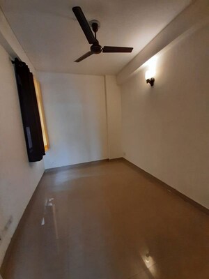 Room in 2.5 BHK Penthouse at Eldeco Mystic Green Phase II, Omicron I Greater Noida – for Sale