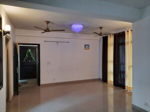 Room in 2.5 BHK Penthouse at Eldeco Mystic Green Phase II, Omicron I Greater Noida – for Sale