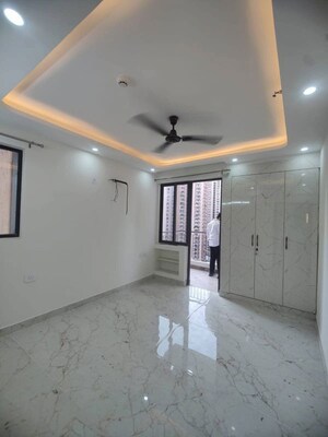 Room in 3 BHK Apartment at Amrapali Verona Heights, Tech Zone 4 Greater Noida – for Sale