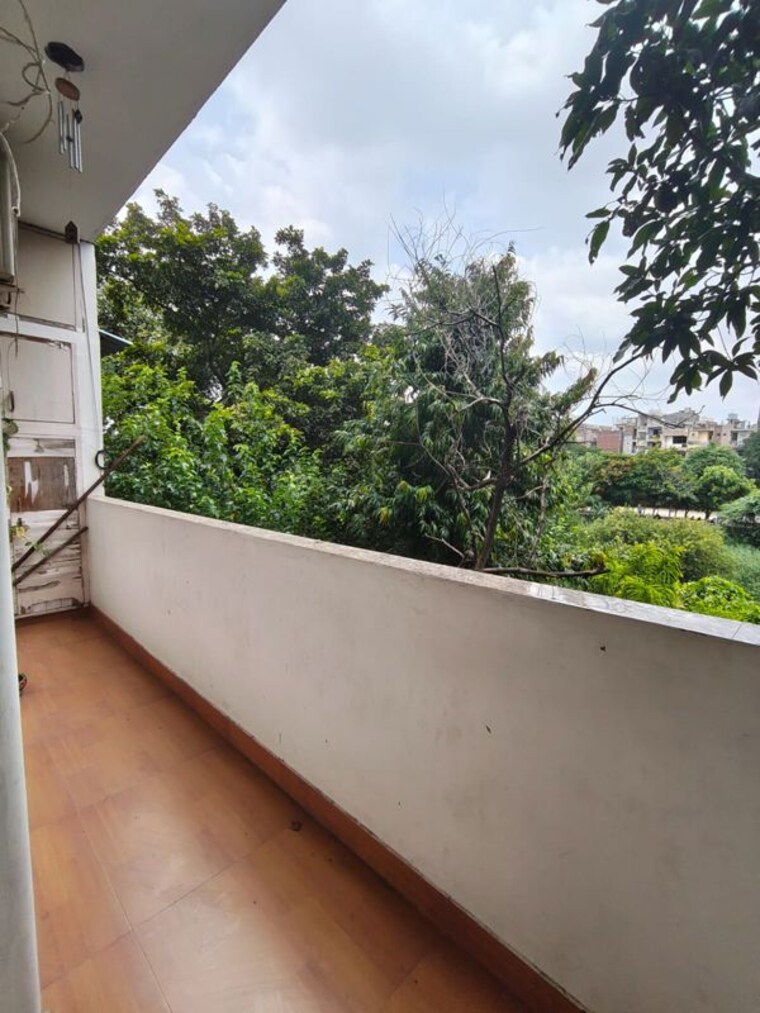 Balcony, kalkaji 3 Bedroom 900 Sq.Ft. Builder Floor In Kalkaji Delhi 10681834