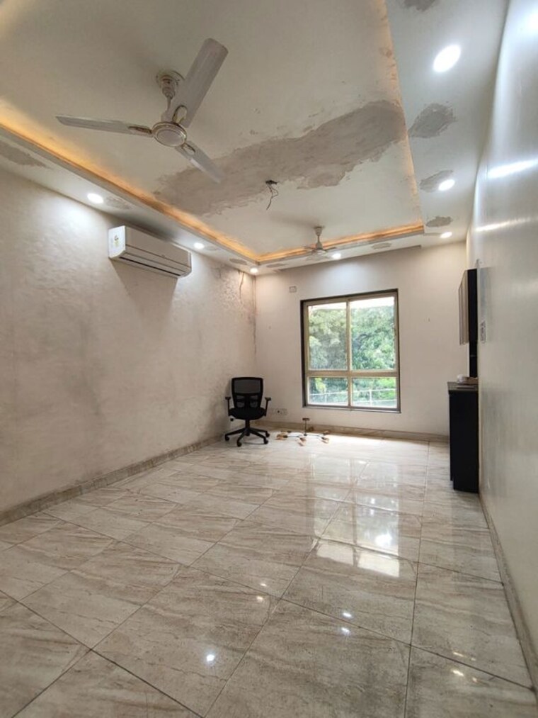 Room, kalkaji 3 Bedroom 900 Sq.Ft. Builder Floor In Kalkaji Delhi 10681834