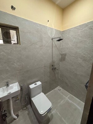 Bathroom in 3 BHK Villa at Sector 23 – for Rent