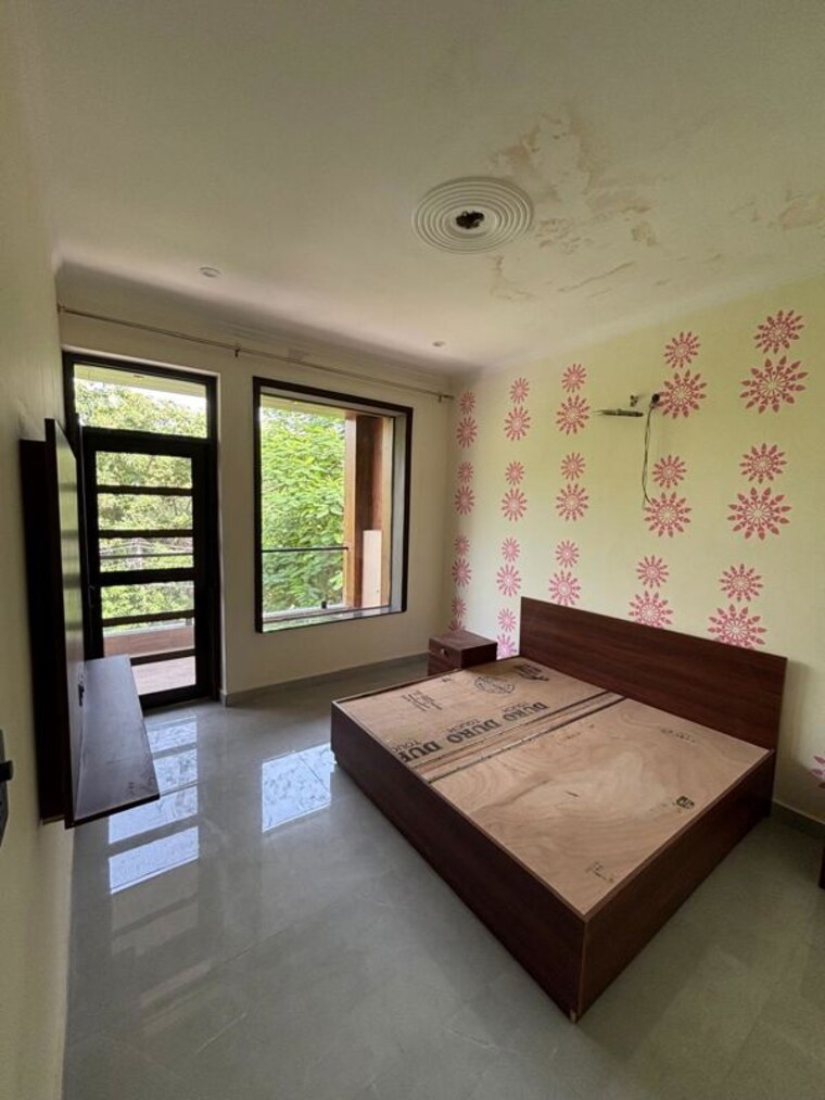 Bedroom, sector 23 3 Bedroom 2000 Sq.Ft. Villa In Sector 23 Gurgaon 10681846