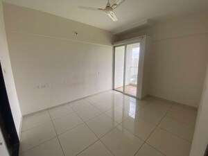 Room in 2 BHK Apartment at VJ YashOne Infinitee, Tathawade – for Rent