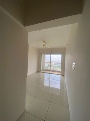Room in 2 BHK Apartment at VJ YashOne Infinitee, Tathawade – for Rent