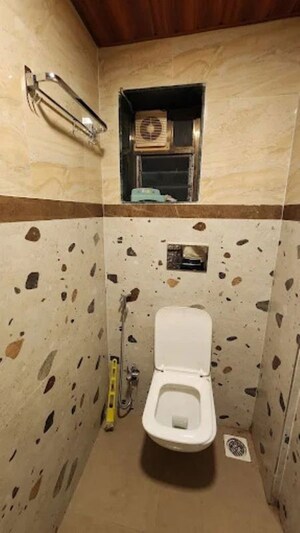 Attached Bathroom in  Pg at Vikhroli West – for Rent