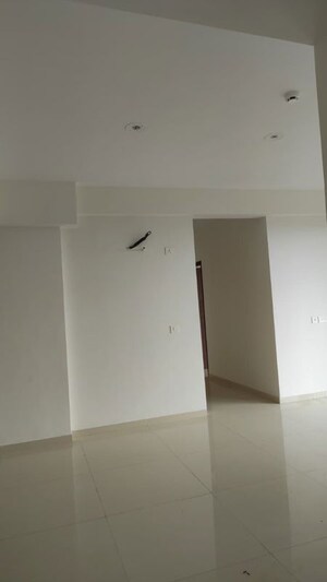 Room in 2 BHK Apartment at Omaxe The Resort, South Mullanpur – for Sale