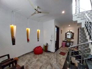 Living Room in 5 BHK Villa at Sector 50 – for Rent