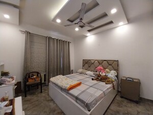 Bedroom in 5 BHK Villa at Sector 50 – for Rent