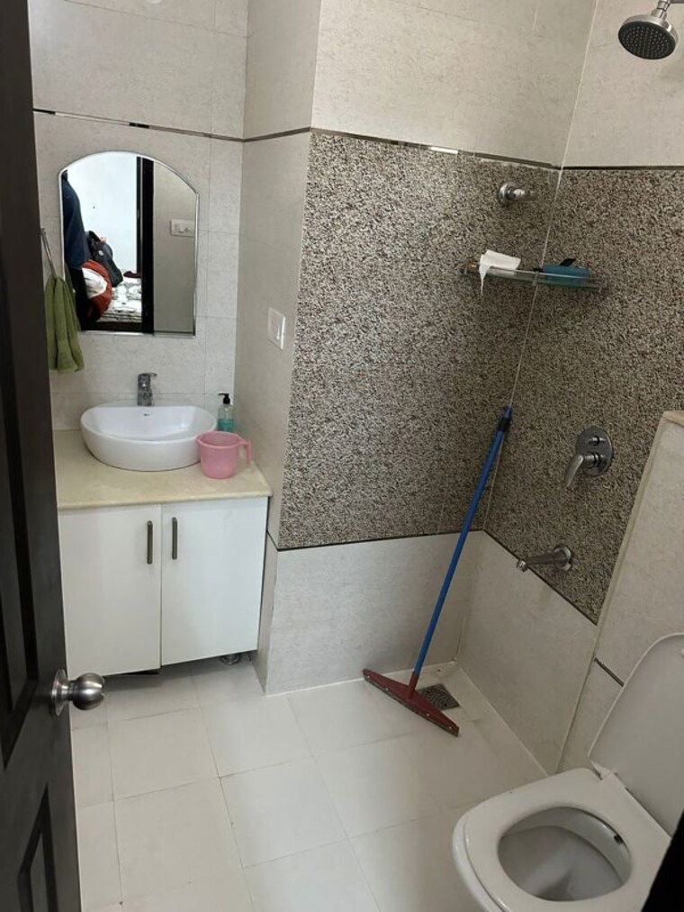 Bathroom, dhakoli 3 Bedroom 1700 Sq.Ft. Apartment In Dhakoli Zirakpur 10681933