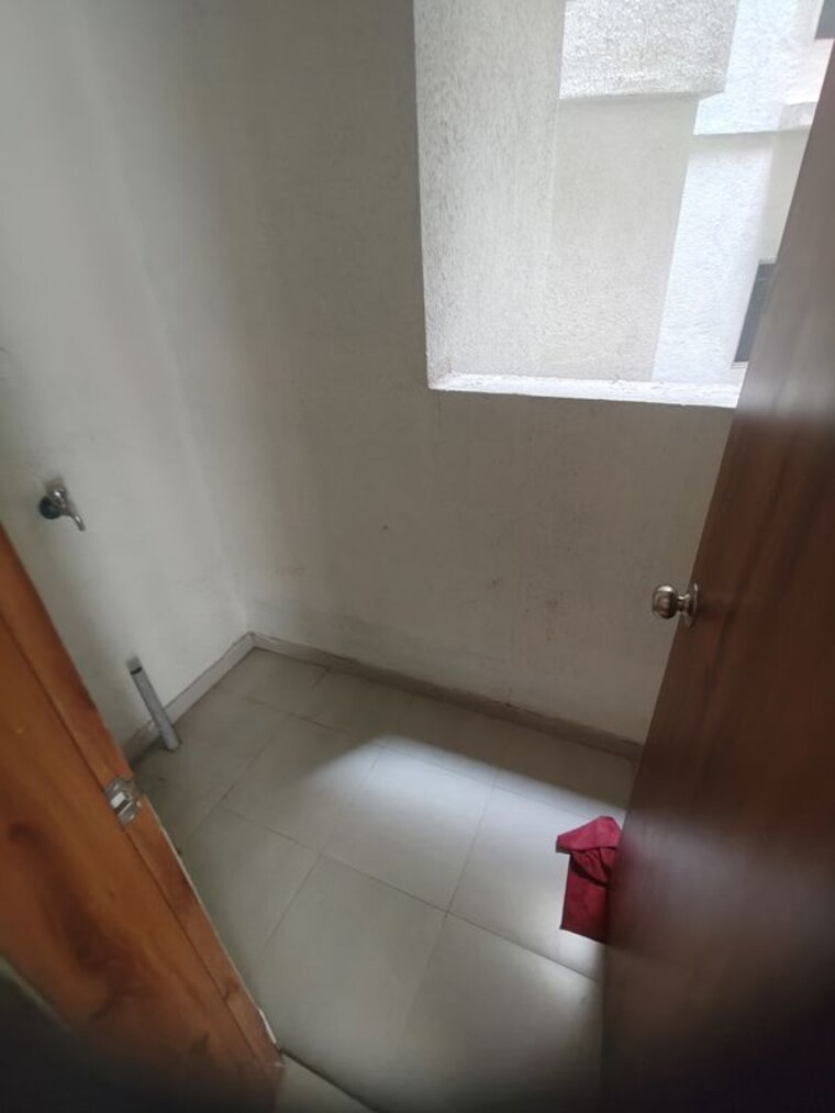 Bathroom, gagan-tisha 1 Bedroom 368 Sq.Ft. Apartment In Undri Pune 10681937