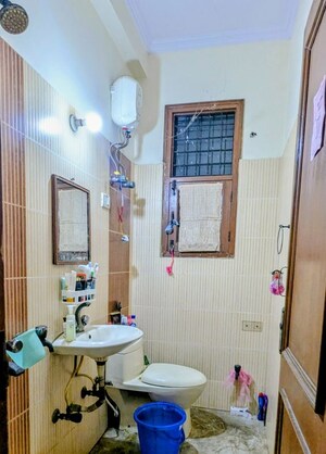 Bathroom in 4 BHK Villa at Sector 31 – for Rent