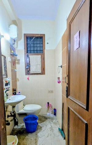 Bathroom in 4 BHK Villa at Sector 31 – for Rent