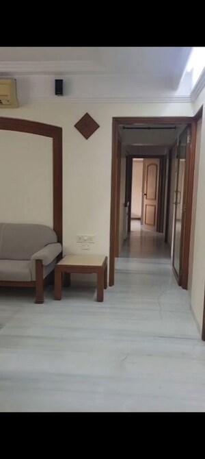 Room in 2 BHK Apartment at Shatrunjay Towers, Dadar East – for Rent