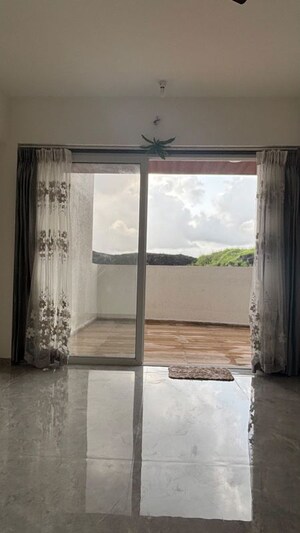 Room in 3.5 BHK Apartment at Avenue Devpriya, Ulwe Sector 18 – for Rent
