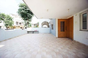 Parking in 6 BHK Independent House at Sector 23 – for Sale