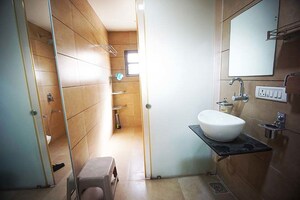 Bathroom in 6 BHK Independent House at Sector 23 – for Sale