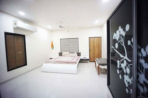 Team Area in 6 BHK Independent House at Sector 23 – for Sale