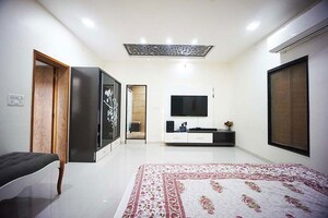 Bedroom in 6 BHK Independent House at Sector 23 – for Sale