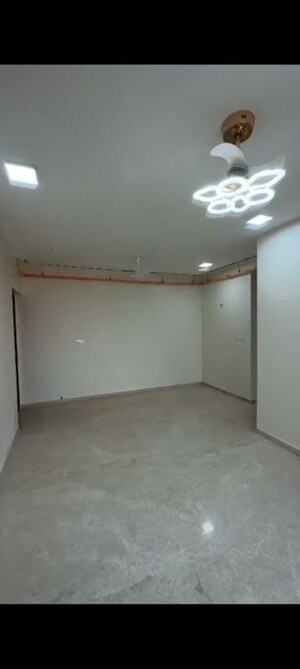 Room in 3 BHK Apartment at Sheth 72 West, Andheri West – for Rent